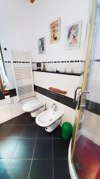 Koupelna v ubytování casa di arya CODICE CITRA LT-0043