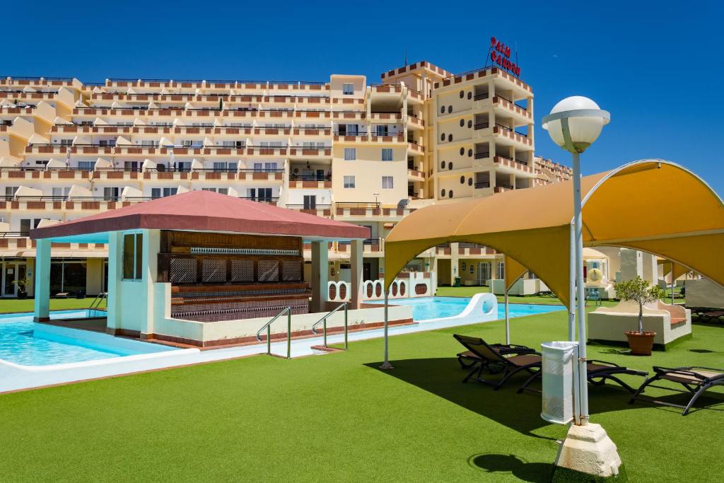 Bazén v ubytování The House of Nonni Ventura - beachfront, ocean view, Wi-Fi, aircon, swimming pool nebo v jeho okolí