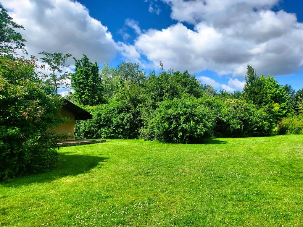 Zahrada ubytování Uylkenshof safaritenten en natuurhuisjes