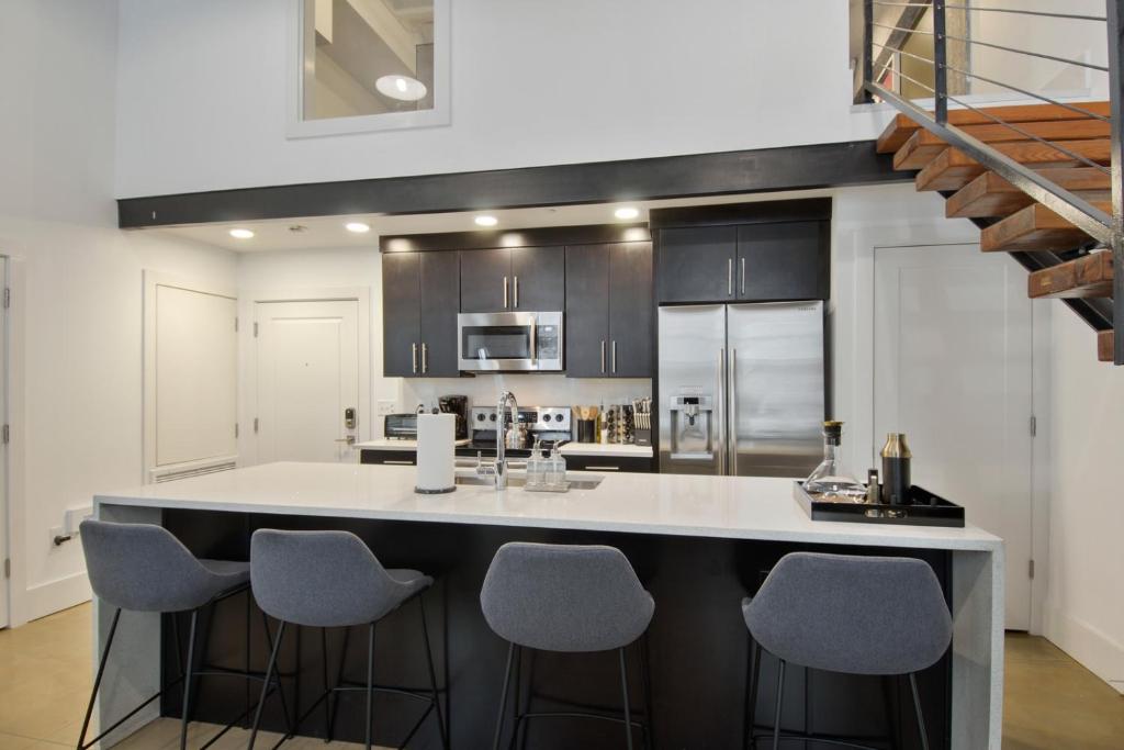 Roami at Motorworks - Two-Bedroom 2-Story Apartment