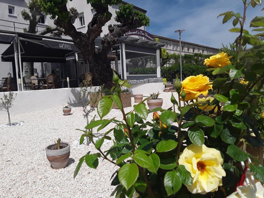 Zahrada ubytování Hôtel Restaurant Le Clos Charmant