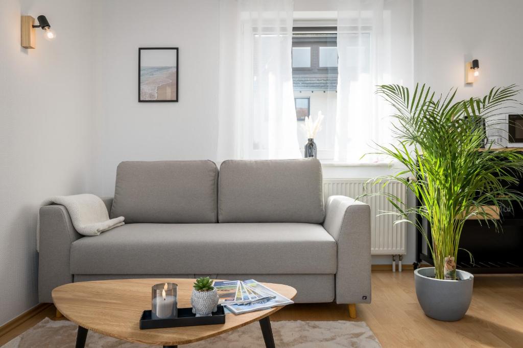 Posezení v ubytování Harmony: Edersee Apartment – Sperrmauer – Lounge