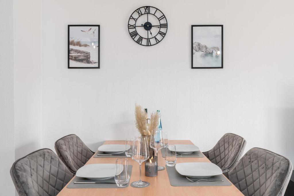 Fotografie z fotogalerie ubytování Harmony: Edersee Apartment – Sperrmauer – Lounge v destinaci Edersee