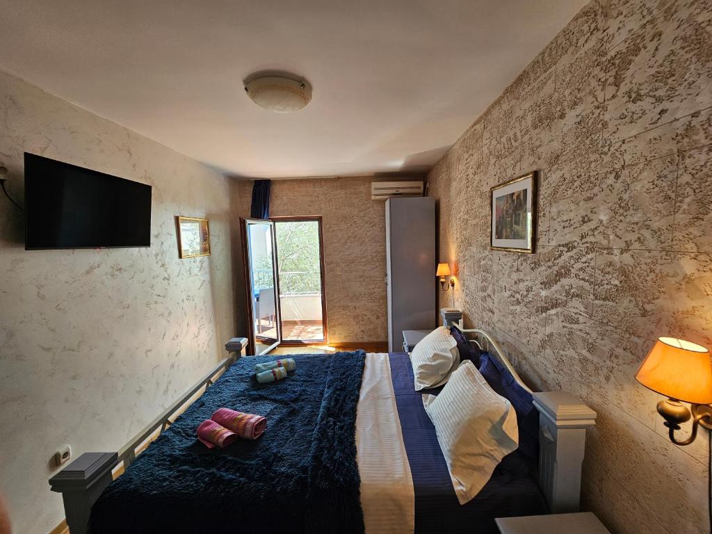 Medin Apartments BluVista - 阳台和花园景观的工作室公寓