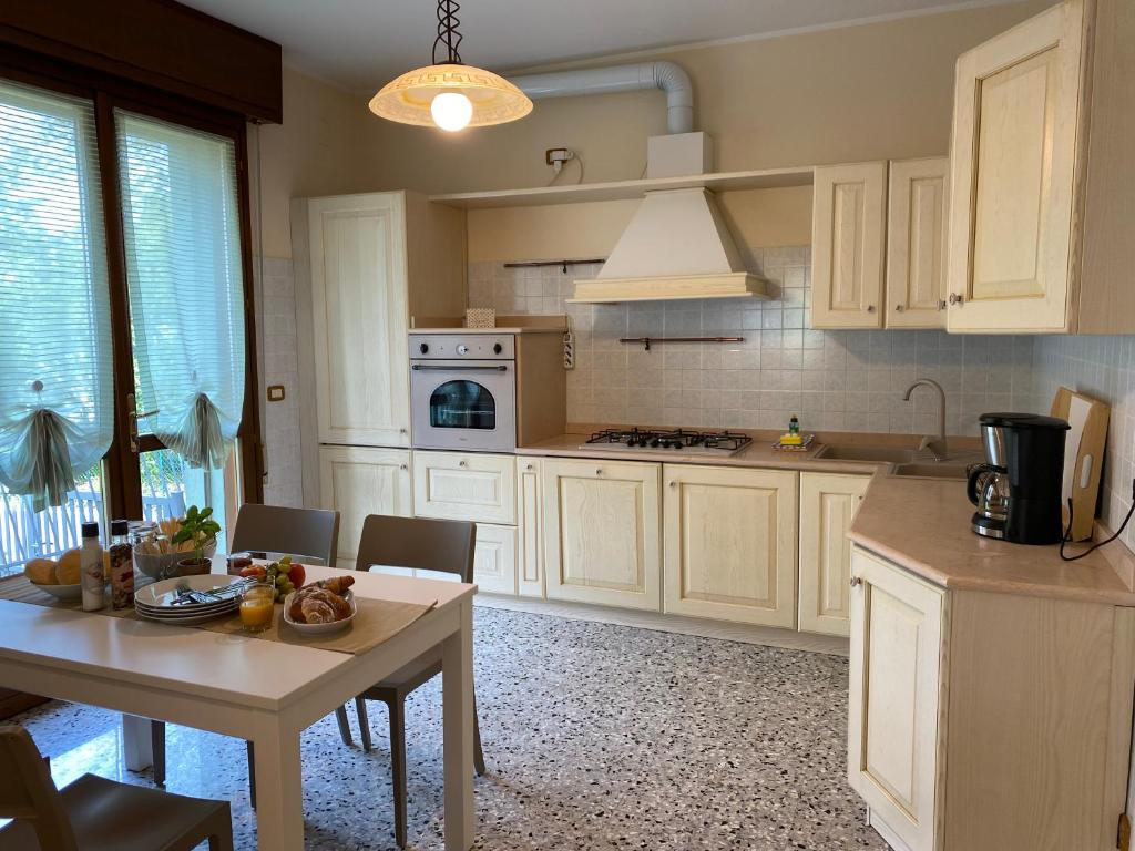 Kuchyň nebo kuchyňský kout v ubytování Casa Michela