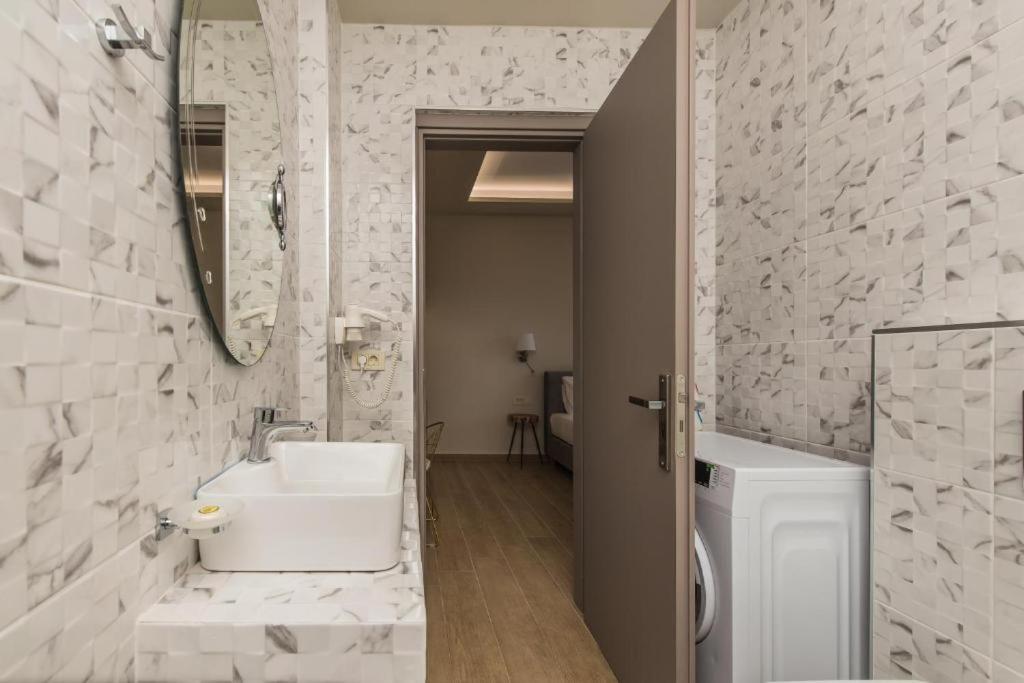 Kúpeľňa v ubytovaní Pietra Caves Suites