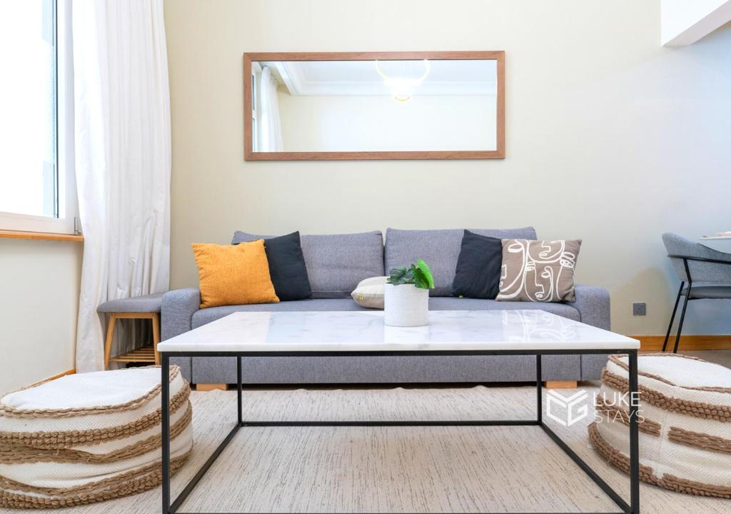 Luke Stays- Abu Keibal