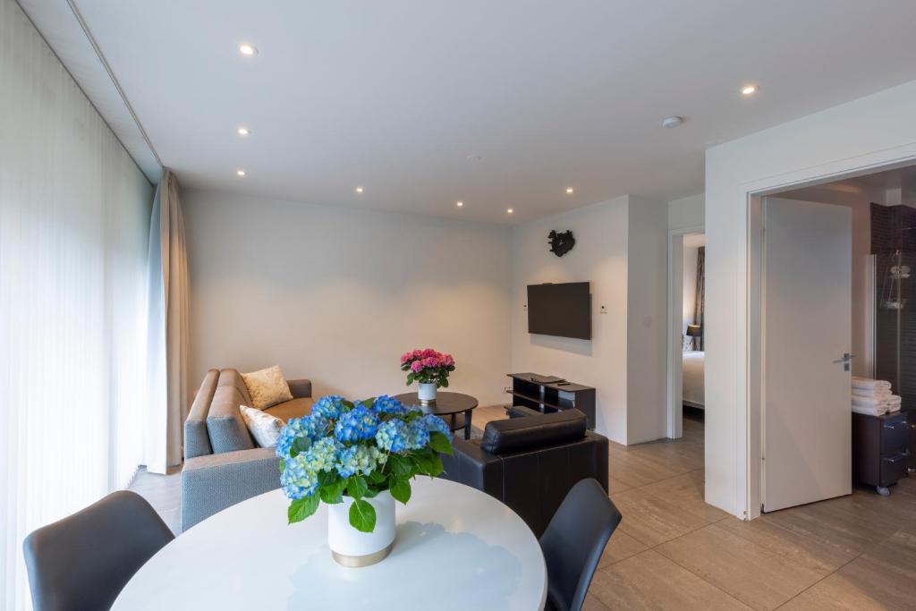 Black Pearl Apartment Hotel - Suite De Deux Chambres Avec Balcon