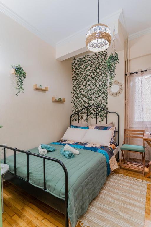 Green boho apartment