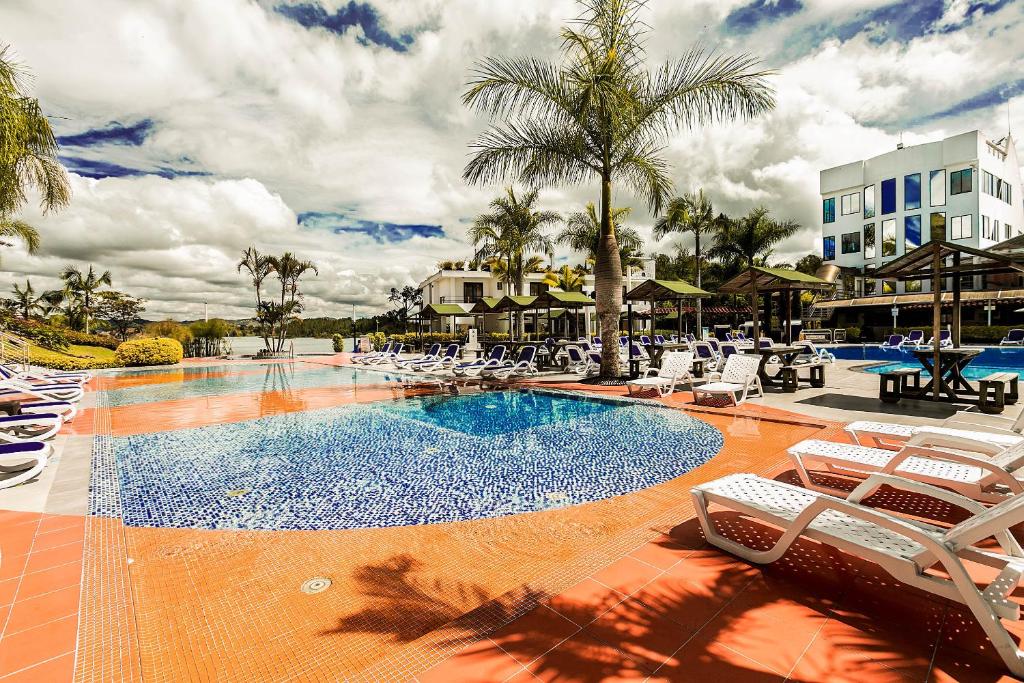 Bazén v ubytování Hotel Los Recuerdos nebo v jeho okolí