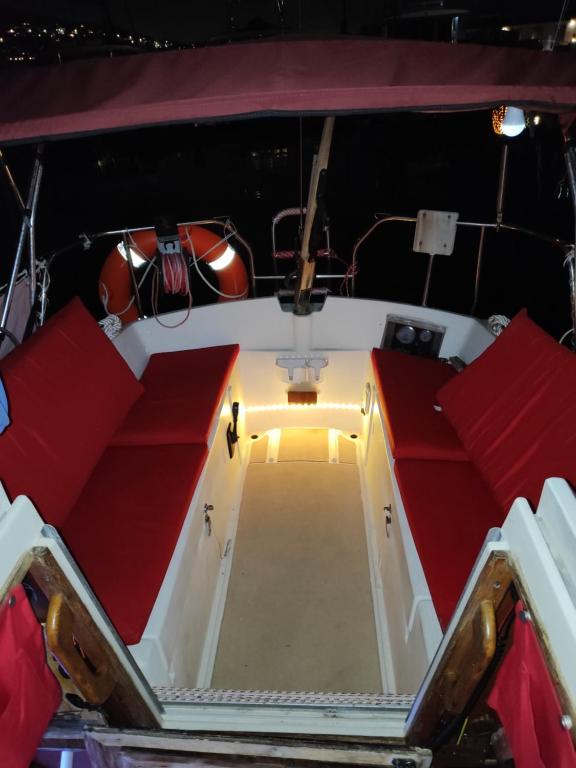 Barcos Precioso barco para desconectar en Les Botigues de Sitges, Cataluña