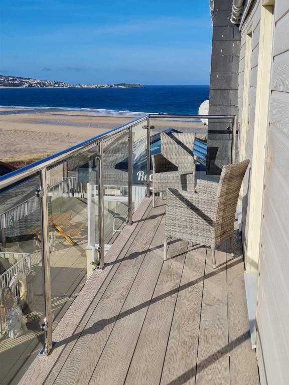 Sandy Bay Apartment, St Ives Bay, Hayle