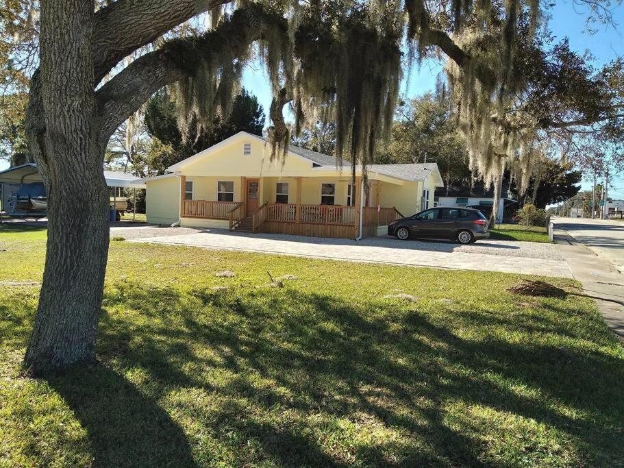 Pirate Camp Charming 3 bedroom 2 bath next to the boat ramp, Edgewater (updated prices 2024)