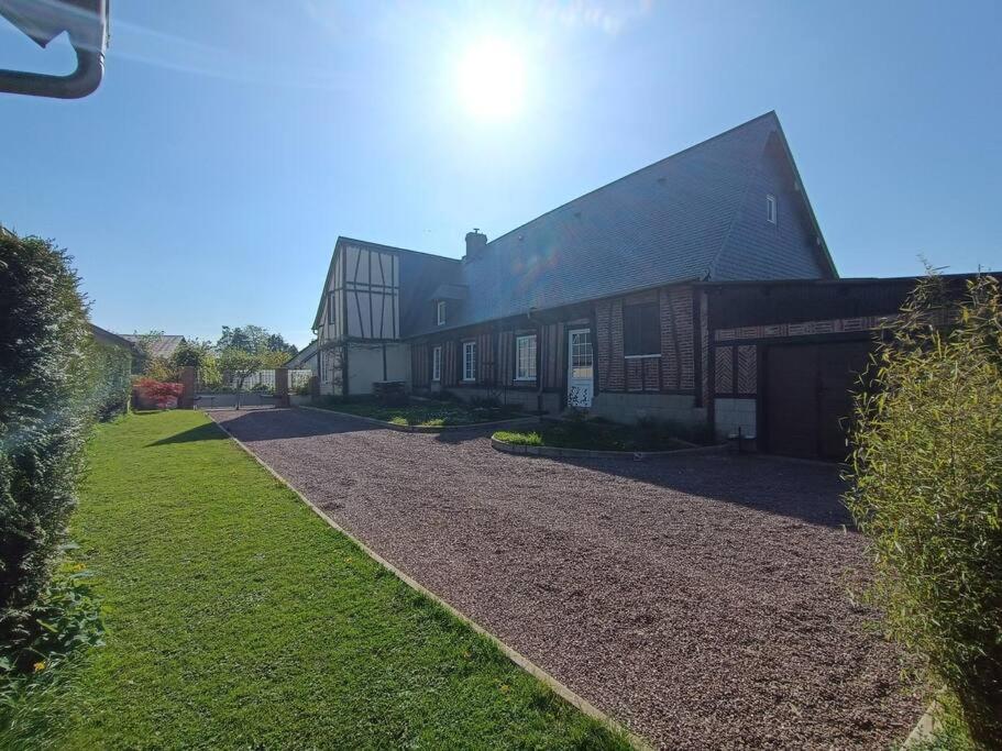 Fotografia z galérie ubytovania Charmante Longère Normande v destinácii Beauvoir-en-Lyons
