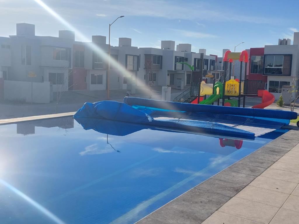 The swimming pool at or close to Canteli residencial con alberca