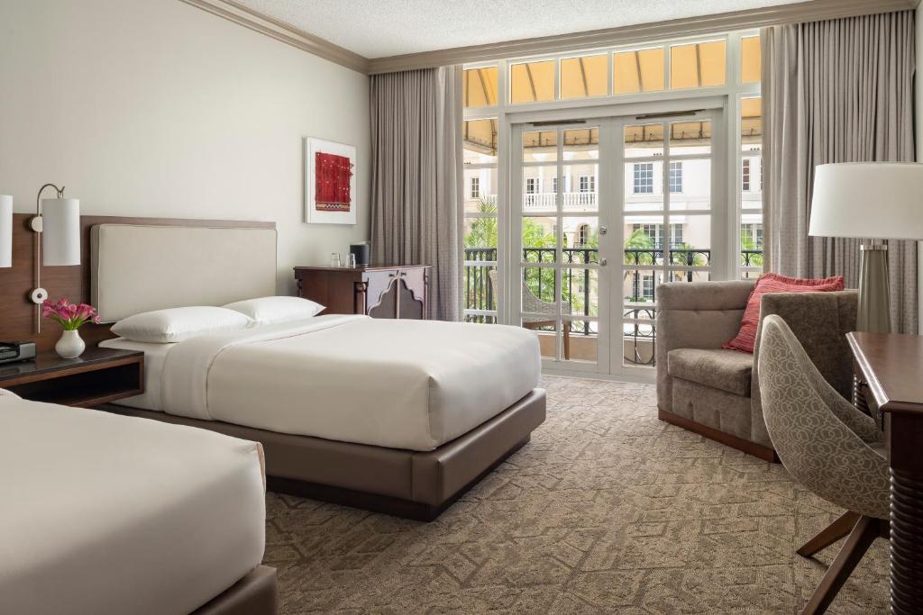 Postel nebo postele na pokoji v ubytování Hyatt Regency Coral Gables in Miami