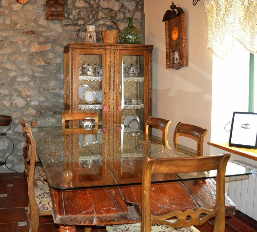Fotografia z galérie ubytovania Casa Rural El Corredor en Cabornera de Gordón v destinácii Cabornera
