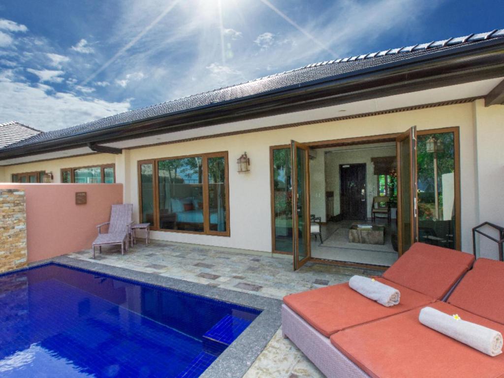 Crimson Resort and Spa - Mactan Island, Cebu - Private Pool Villa