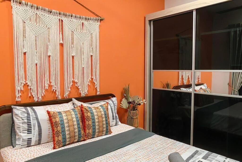 BOHO Geniehome 3BR free W-ifi @ Utropolis ShahAlam photo