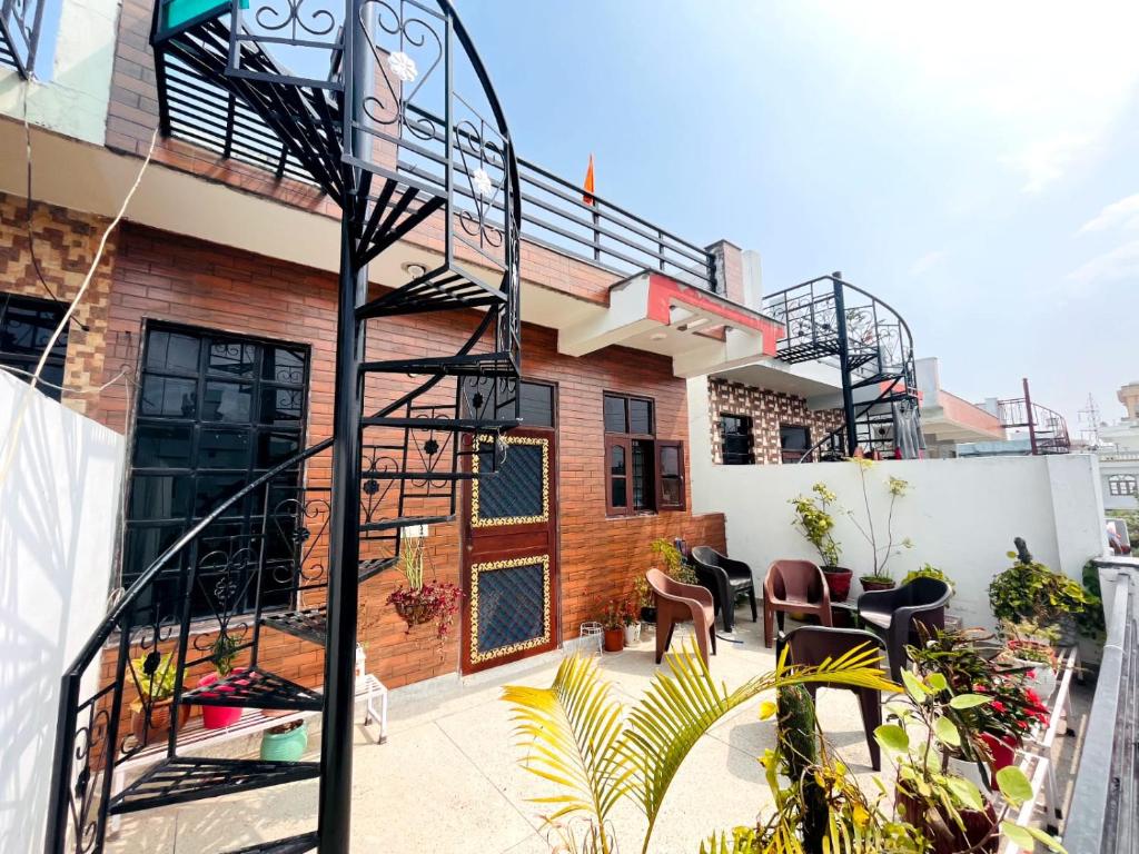 Sugandhim Kutir