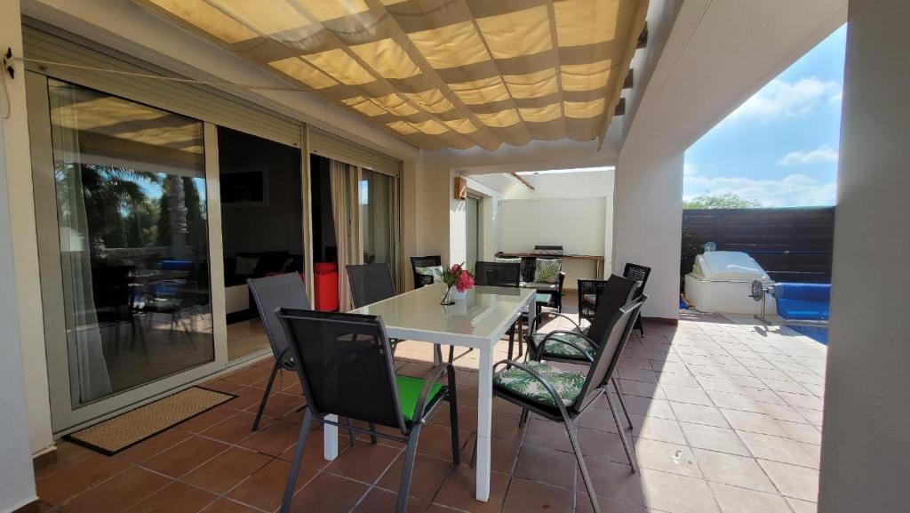 A balcony or terrace at Villa Golf Las Colinas