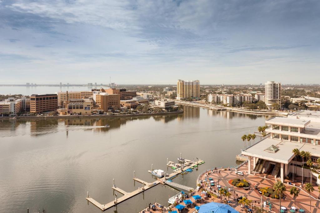 Tampa Marriott Water Street - King Suite Con Sofá Cama, Balcón Y Vista Al Agua
