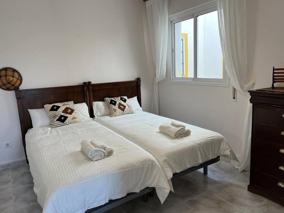 Posteľ alebo postele v izbe v ubytovaní La Cala de Mijas - Playa y parque a unos pasos
