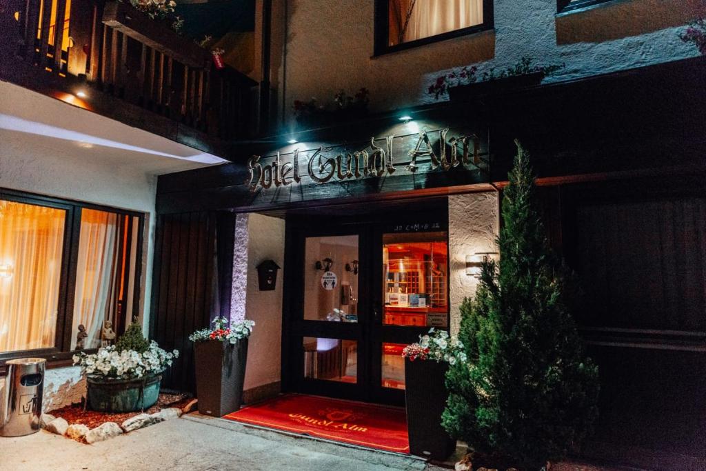 Fotografie z fotogalerie ubytování Hotel Gundl Alm v destinaci Schliersee