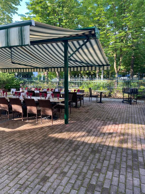 Restaurace v ubytování Főnix Hotel