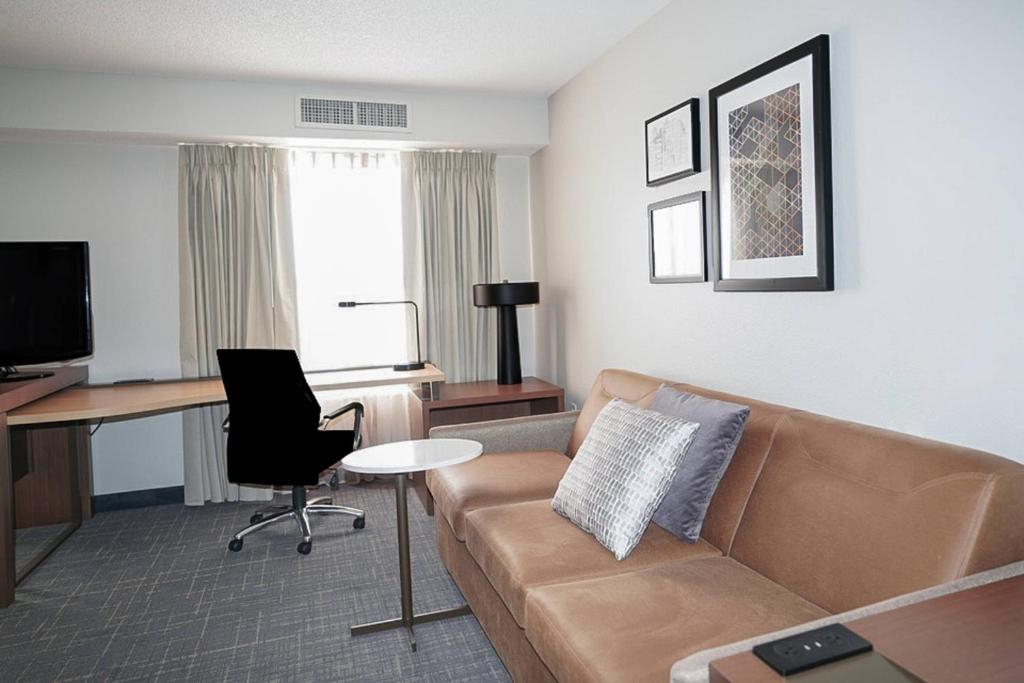 Residence Inn Colorado Springs North/Air Force Academy - Estudio King Con Sofá Cama