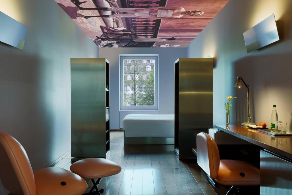 The Hotel Lucerne, Autograph Collection - Resim 15