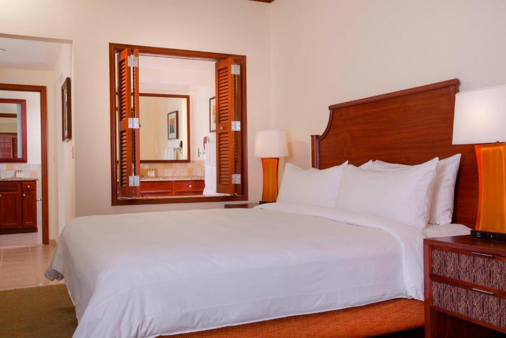 Marriott's Ko Olina Beach Club - Villa De Una Habitación Con Cama Con Sofá Y Balcón - Vista Al Mar
