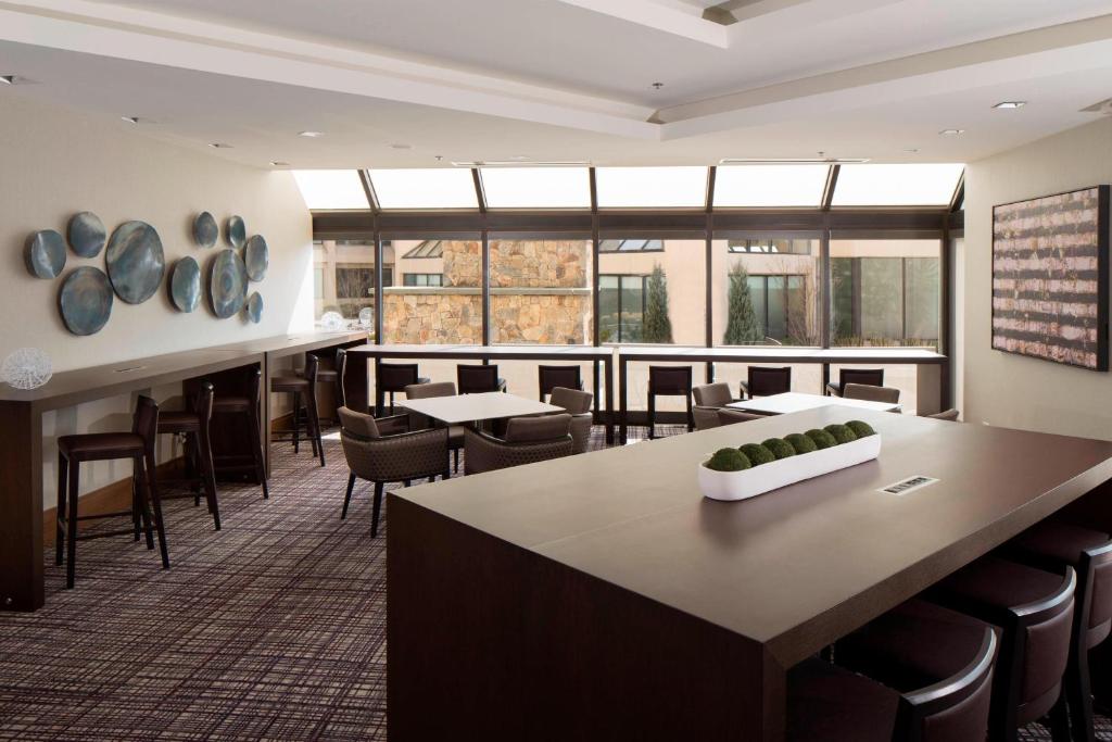 Posezení v ubytování Hanover Marriott