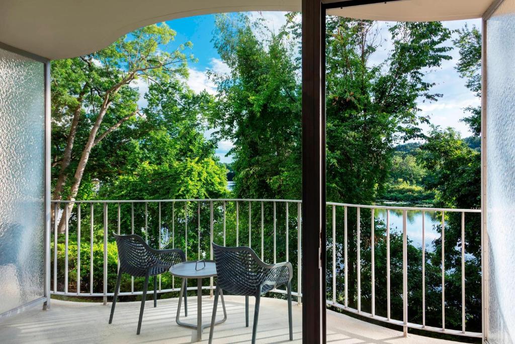 Boston Marriott Newton - 