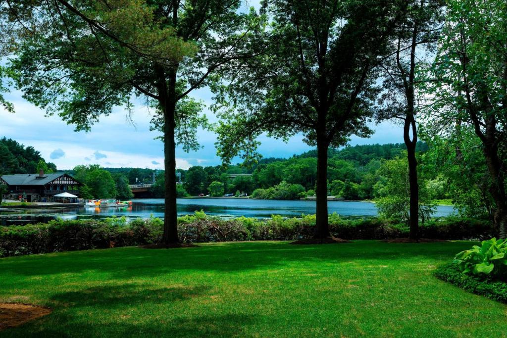 Boston Marriott Newton - 