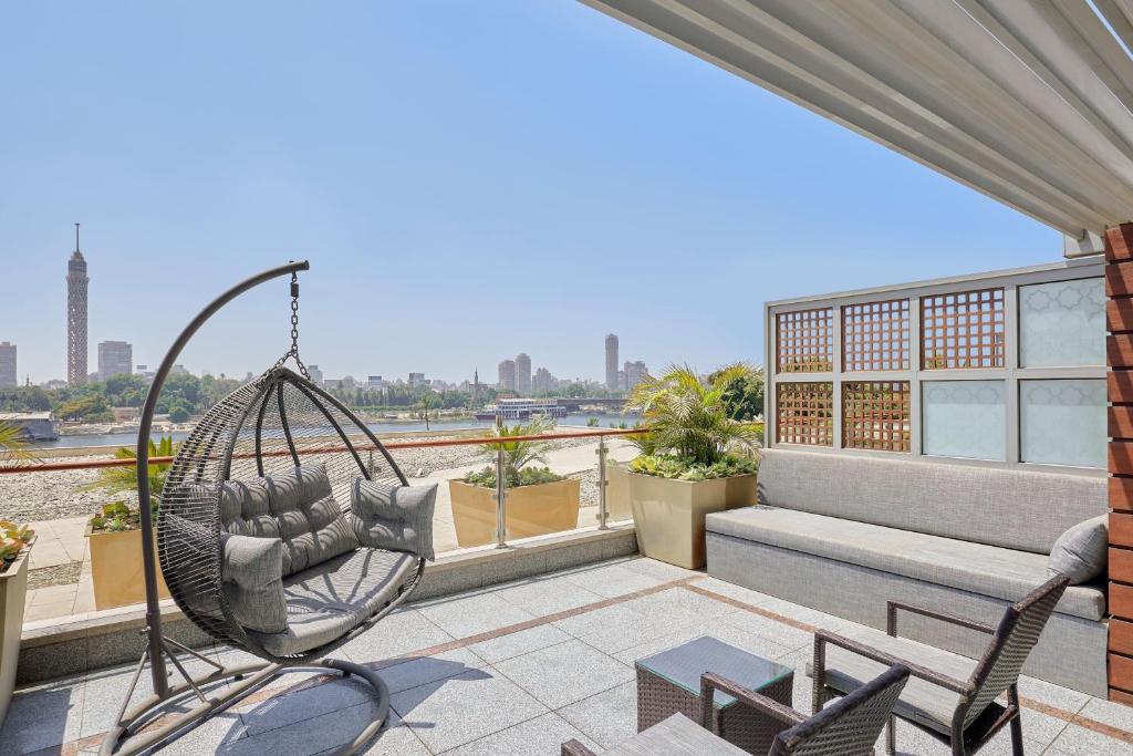 Posezení v ubytování The Nile Ritz-Carlton, Cairo