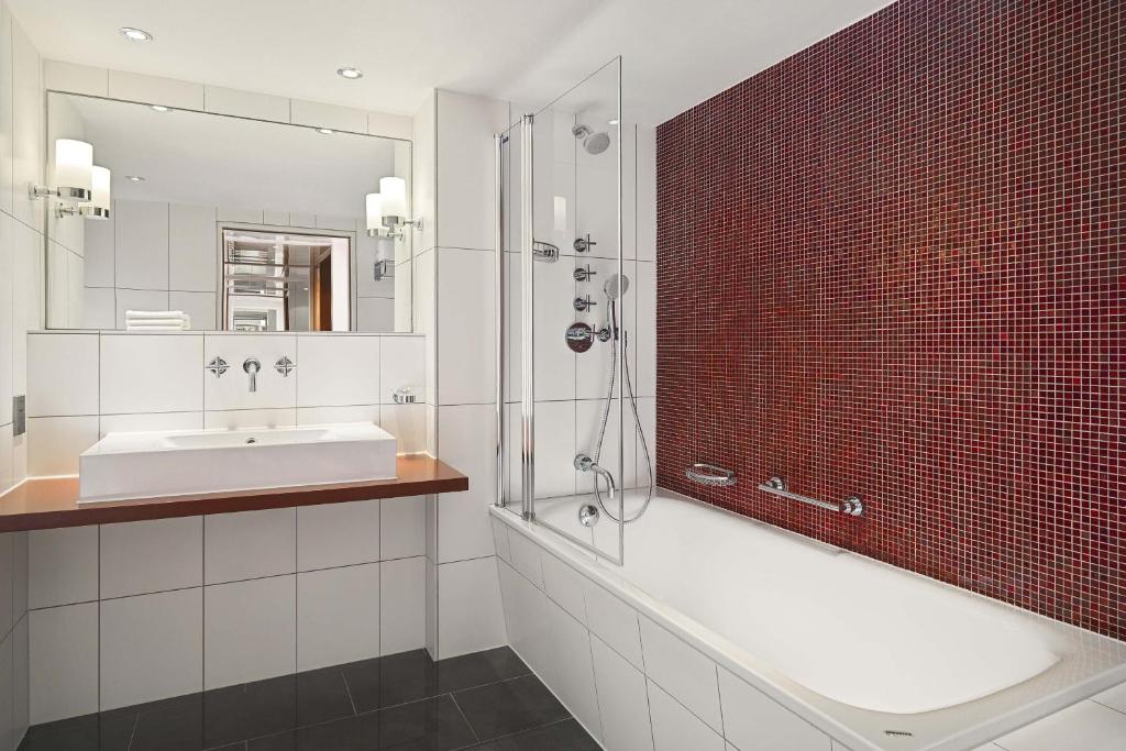 Sheraton Frankfurt Airport Hotel & Conference Center - Resim 26