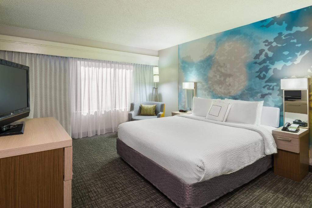 En eller flere senge i et værelse på Courtyard by Marriott Wilmington/Wrightsville Beach