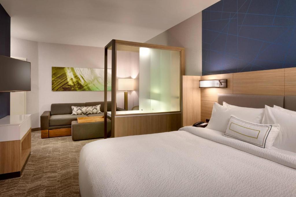 Postelja oz. postelje v sobi nastanitve SpringHill Suites by Marriott Idaho Falls