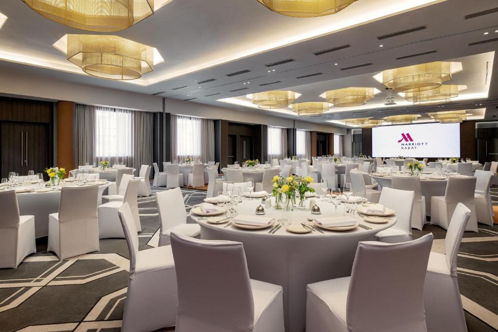 Restaurace v ubytování Rabat Marriott Hotel