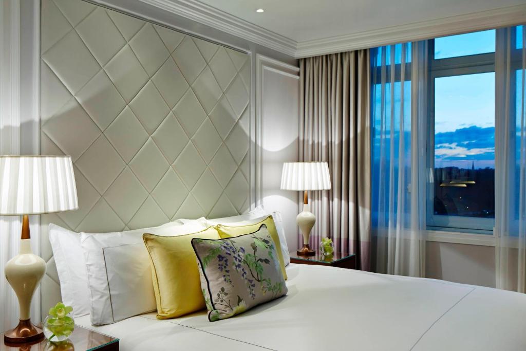 London Marriott Hotel Park Lane - Executive Room, Executive Lounge Access, Guest Room, 1 King