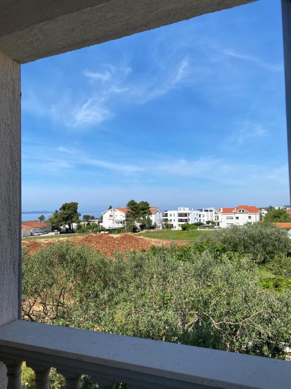 Apartments and a Room Ina - 16