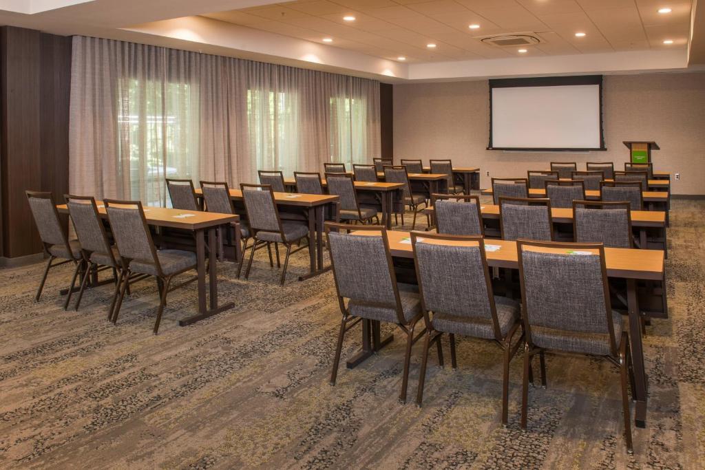 Courtyard by Marriott Hershey Chocolate Avenue photo
