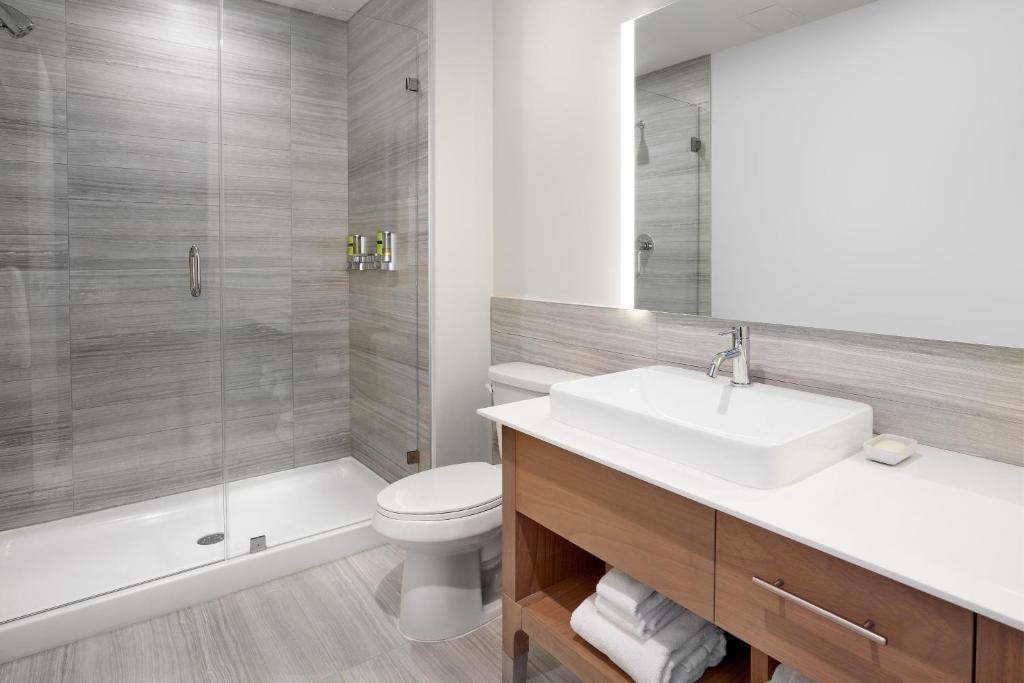 Element Edmonton West - Resim 3