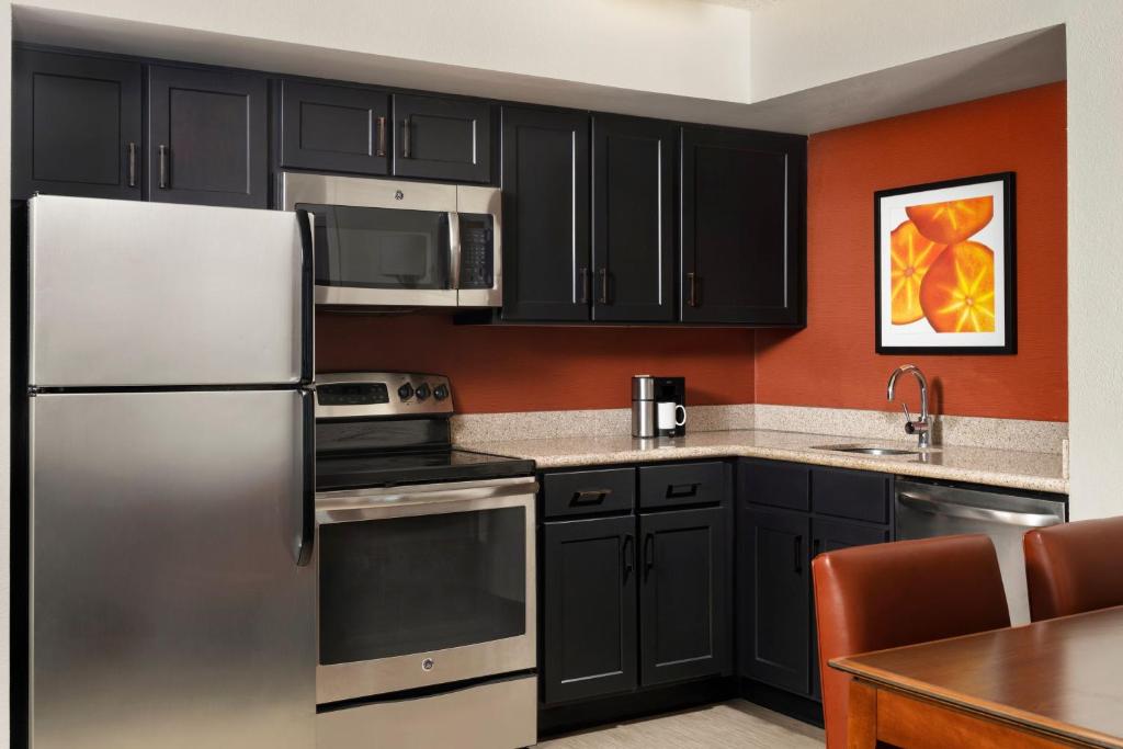 Residence Inn Philadelphia Conshohocken - 2 Bedroom Suite