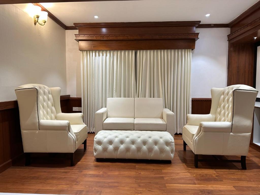 Holiday Valley Hotels And Resorts - Premium Quadruple Room