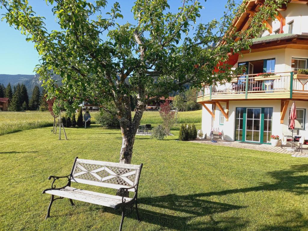 Aed väljaspool majutusasutust Am Schwand