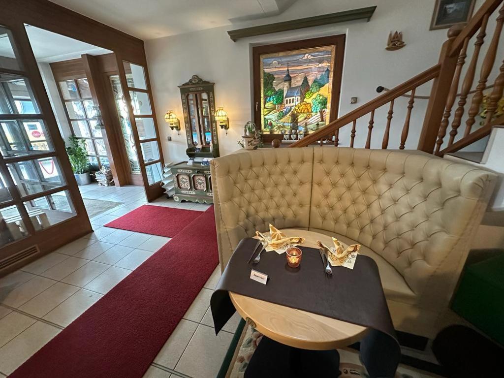 Posezení v ubytování Hotel Almenrausch