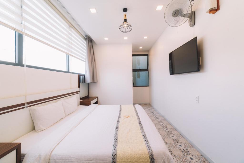 TV/trung tâm giải trí tại Hạ Na Hotel Đà Lạt