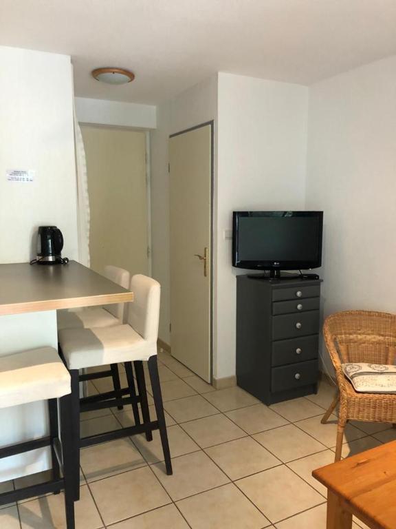 Résidence la Méditerranée, Saint Pierre La Mer Updated 2023 Prices